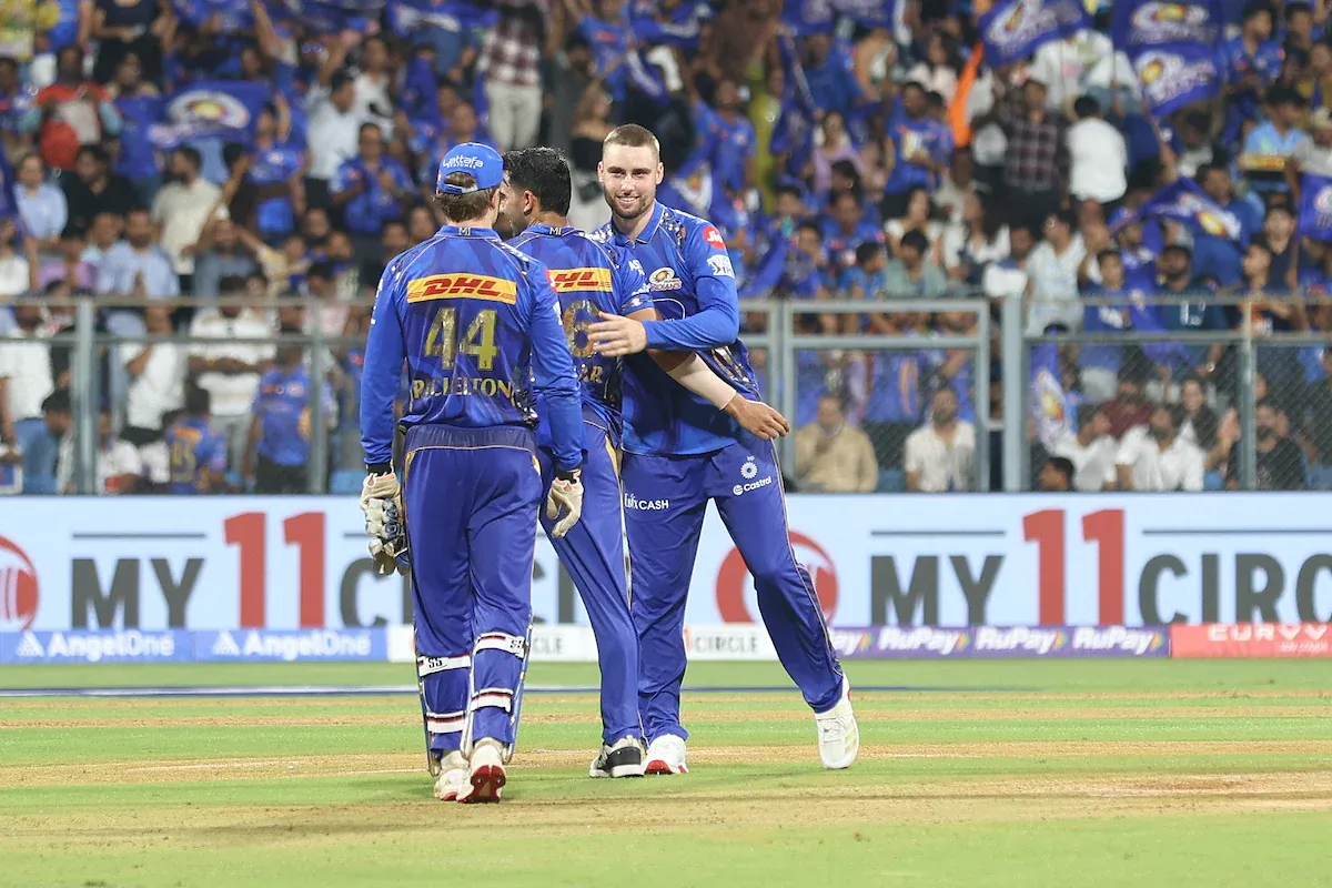 MI Bowling Scorecard